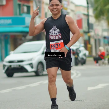 Runner Photo 8885711