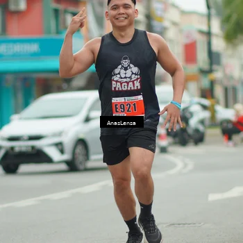 Runner Photo 8885721