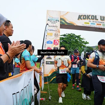 Runner Photo 8885768