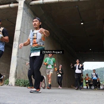 Runner Photo 8886219