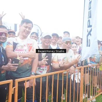 Runner Photo 8886307