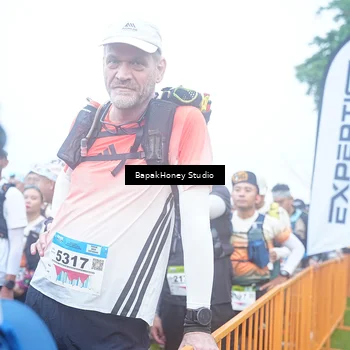 Runner Photo 8886338