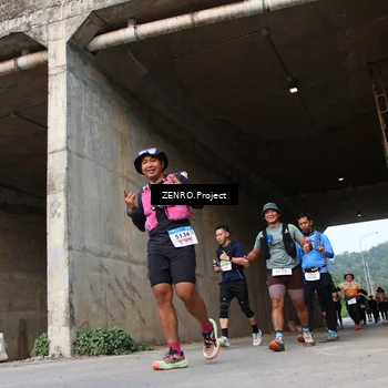 Runner Photo 8886722