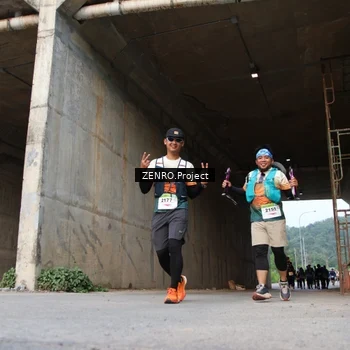 Runner Photo 8886994