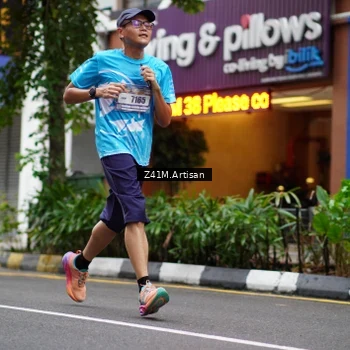 Runner Photo 8887020