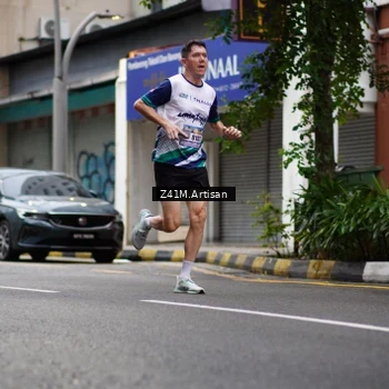 Runner Photo 8887023
