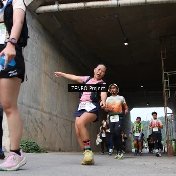 Runner Photo 8887046