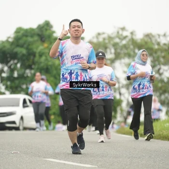 Runner Photo 8887049