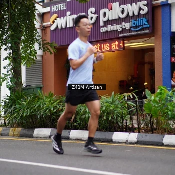 Runner Photo 8887053