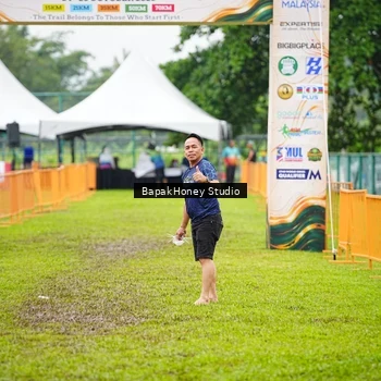 Runner Photo 8887063