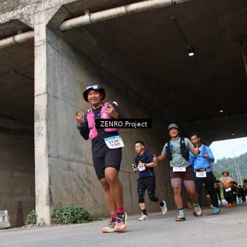 Runner Photo 8887070