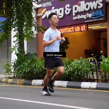 Runner Photo 8887175