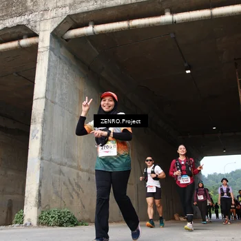 Runner Photo 8887279