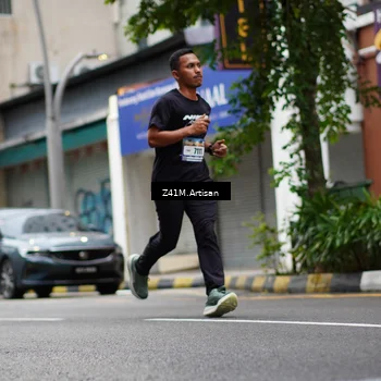 Runner Photo 8887335