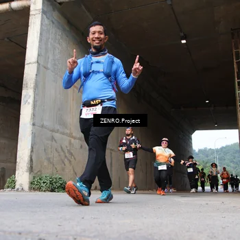 Runner Photo 8887336