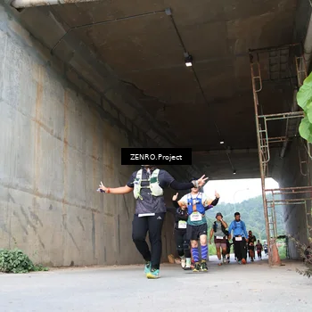 Runner Photo 8887395