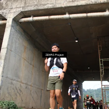 Runner Photo 8887421