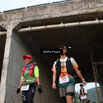 Runner Photo 8887429