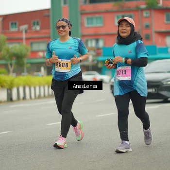 Runner Photo 8887545