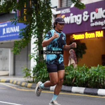 Runner Photo 8887635