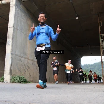 Runner Photo 8887649