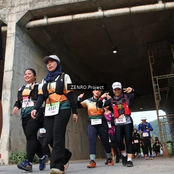 Runner Photo 8887689