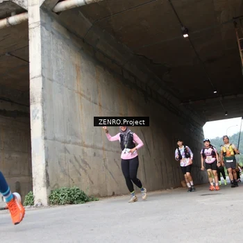 Runner Photo 8887697