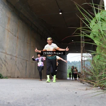 Runner Photo 8887785