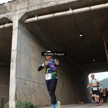 Runner Photo 8887788