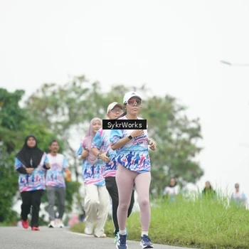 Runner Photo 8887793