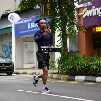 Runner Photo 8887799