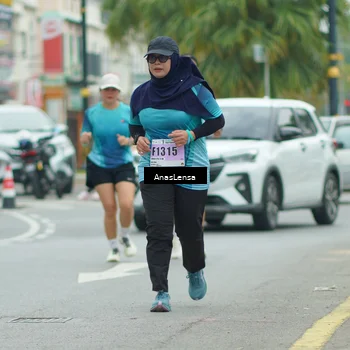 Runner Photo 8887874