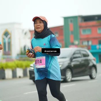 Runner Photo 8887890
