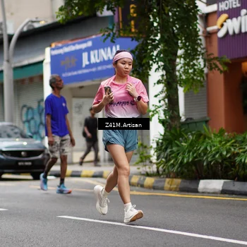 Runner Photo 8887896