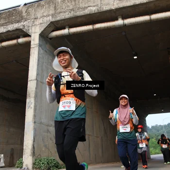 Runner Photo 8888005