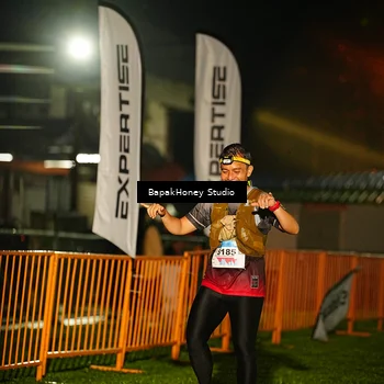 Runner Photo 8888009