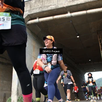 Runner Photo 8888030