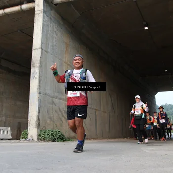 Runner Photo 8888060