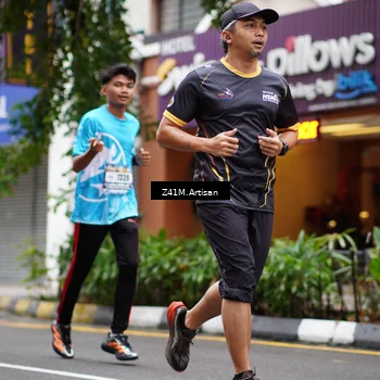 Runner Photo 8888115