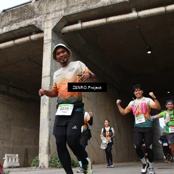 Runner Photo 8888138