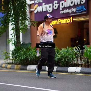 Runner Photo 8888173