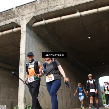 Runner Photo 8888196