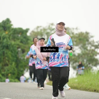 Runner Photo 8888242