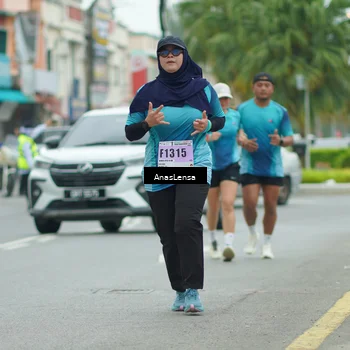 Runner Photo 8888295