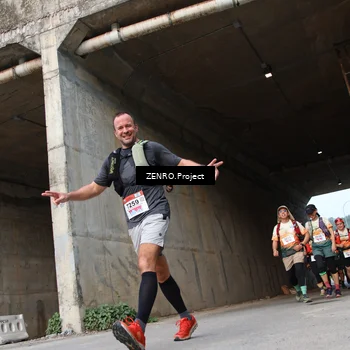 Runner Photo 8888302