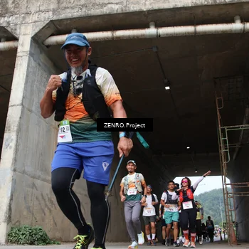 Runner Photo 8888371