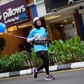 Runner Photo 8888413