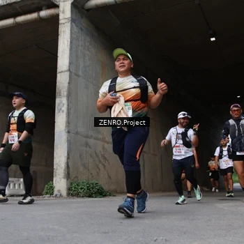 Runner Photo 8888490