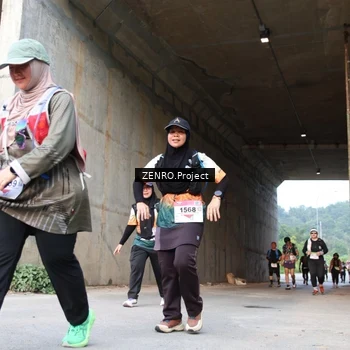 Runner Photo 8888495