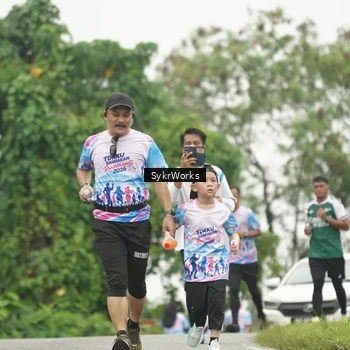 Runner Photo 8888511